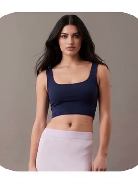 Smootheez Aerie M navy square neck cropped cami